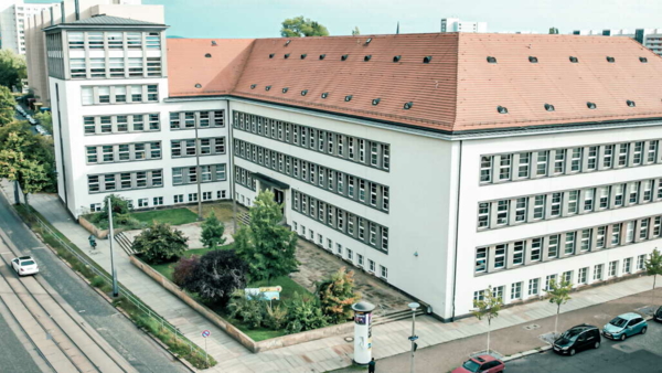 bsz-bsz-gaz-outside-4-beruf-schule-dresden